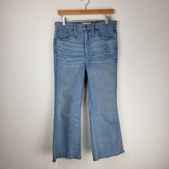 Madewell Retro Flare Jeans in Norwich Light Wash Raw Hem Size 30, 24” inseam 177 - Picture 2 of 9